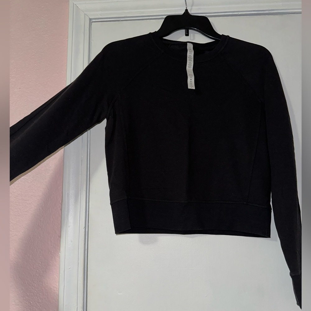SIZE 4 LULULEMON CROPPED LONG SLEEVE